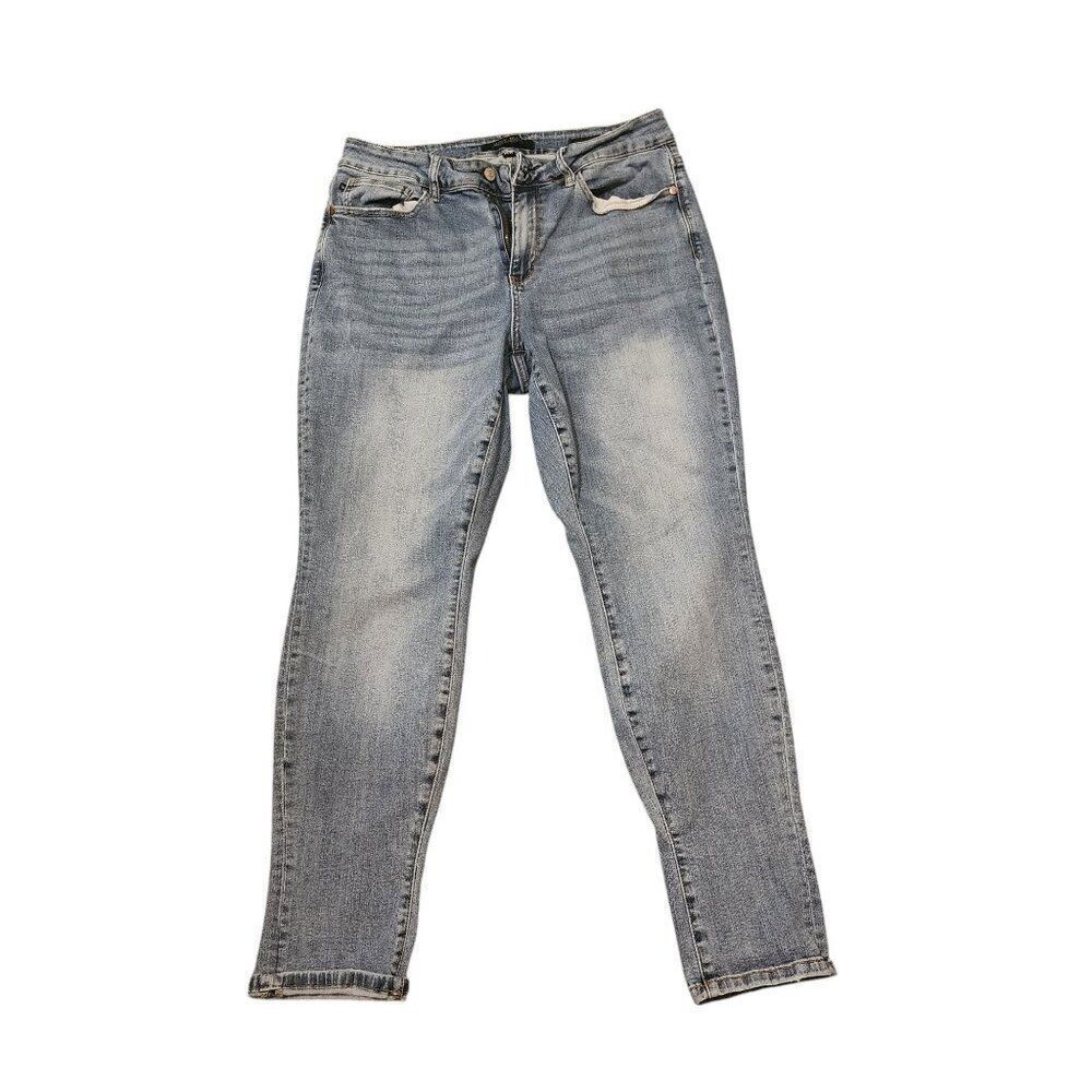 Judy Blue Boyfriend Fit Skinny Distressed Denim Jeans Womens Size 14W Blue